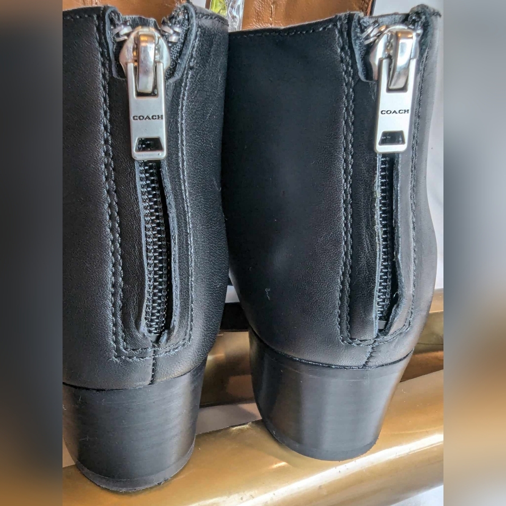 Genuine Coach Chandler bootie all leather size 5 - Picture 3 of 11